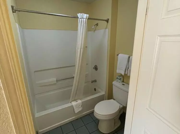 酒店 Gun Barrel Executive Inn