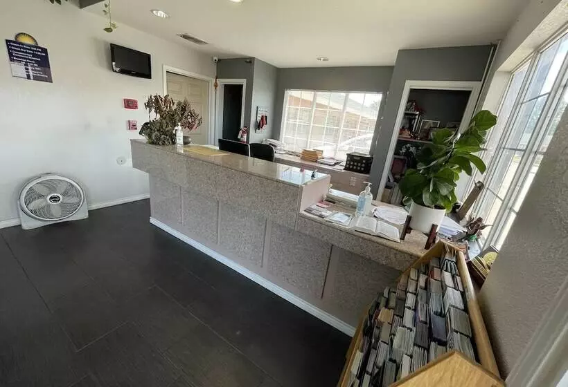 酒店 Gun Barrel Executive Inn