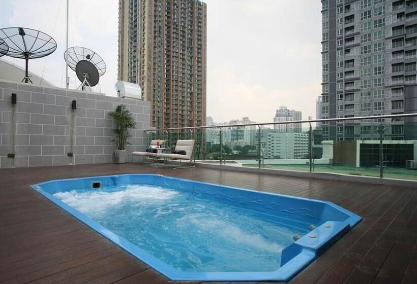 Fx Hotel Metrolink Makkasan