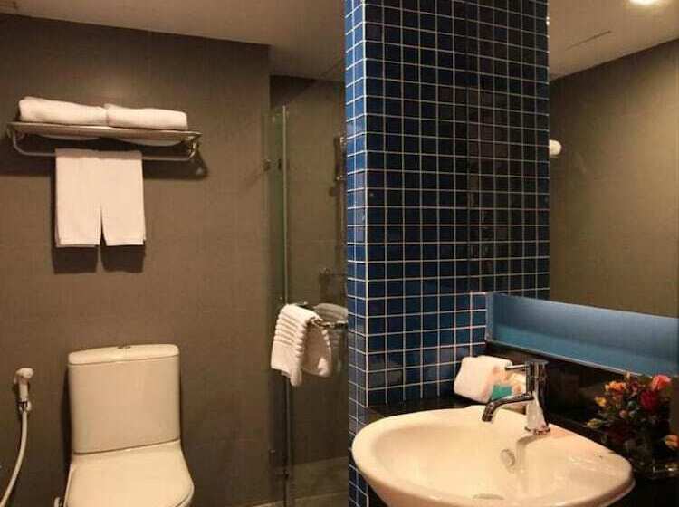 Fx Hotel Metrolink Makkasan