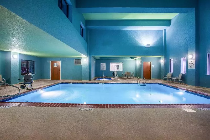 Holiday Inn Express Hotel & Suites Lewisburg, An Ihg