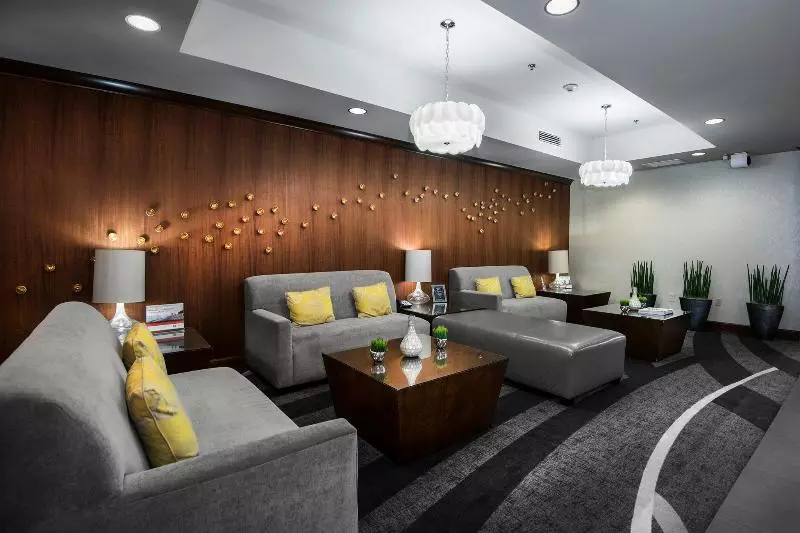 Отель Holiday Inn Express Conway, An Ihg