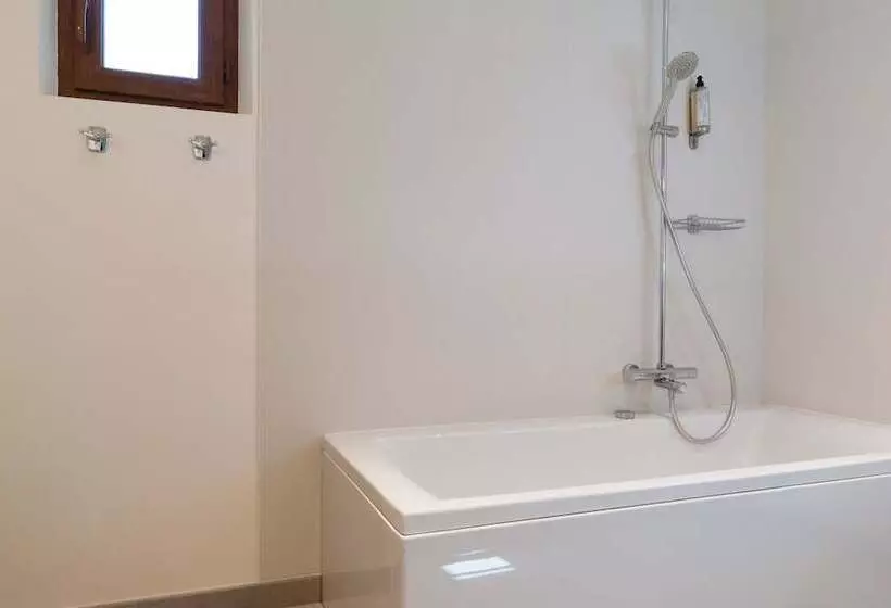 فندق Le Pigeonnier Du Perron Hôtel