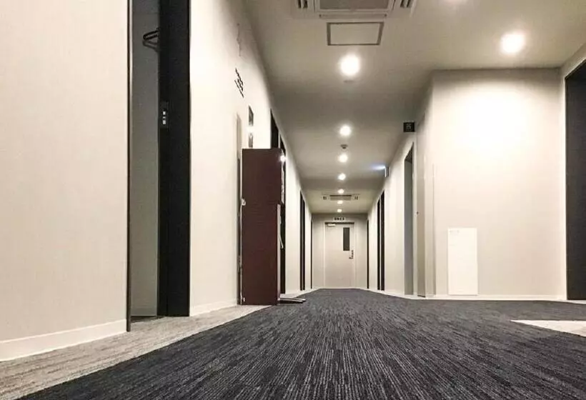 Hotel Livemax Chiba Minato Eki Mae