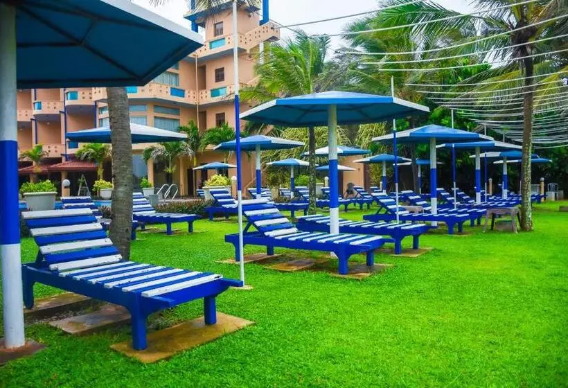 ホテル Rani Beach