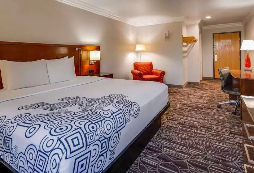 호텔 Surestay Plus By Best Western Fort Worth Benbrook