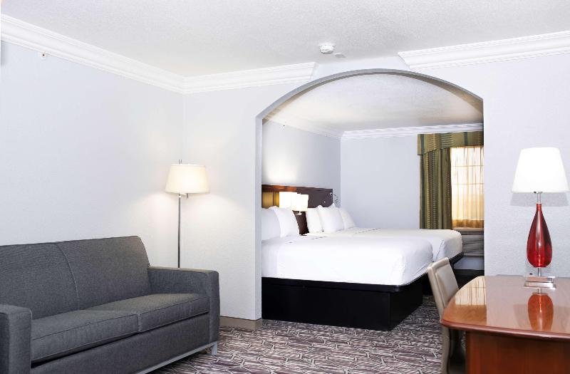 호텔 Surestay Plus By Best Western Fort Worth Benbrook