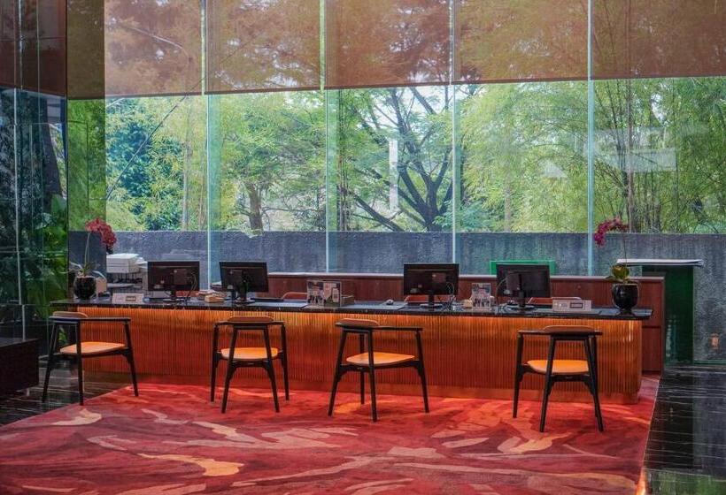 The Premiere Hotel Pekanbaru