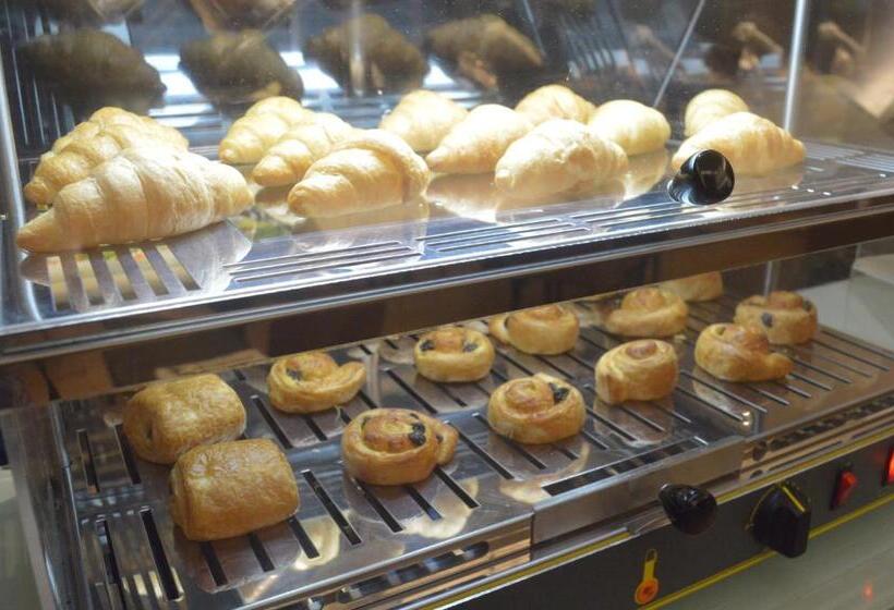 The Premiere Hotel Pekanbaru