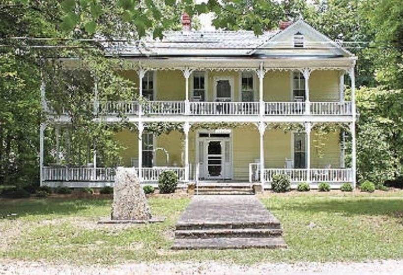 호텔 The Smoke House Lodge