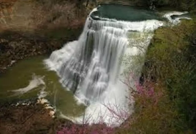 호텔 The Smoke House Lodge