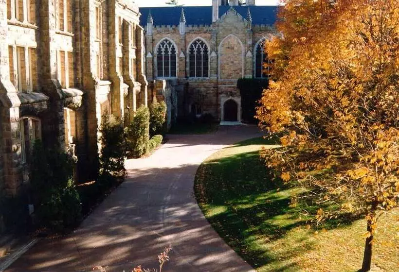 호텔 The Smoke House Lodge