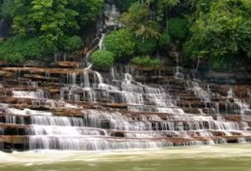 호텔 The Smoke House Lodge