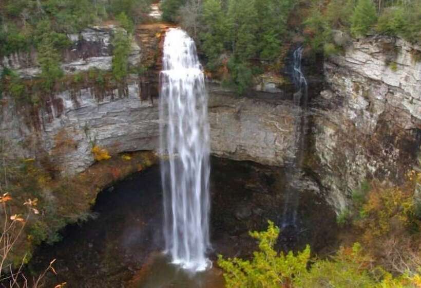 호텔 The Smoke House Lodge