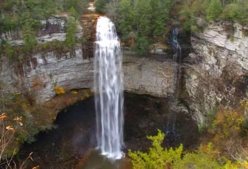 호텔 The Smoke House Lodge