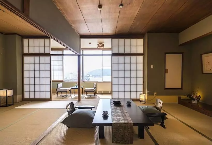 かっぱの宿旅館三治郎