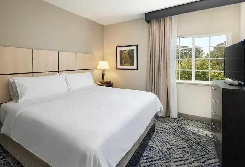 ホテル Candlewood Suites Charleston Northwoods, An Ihg