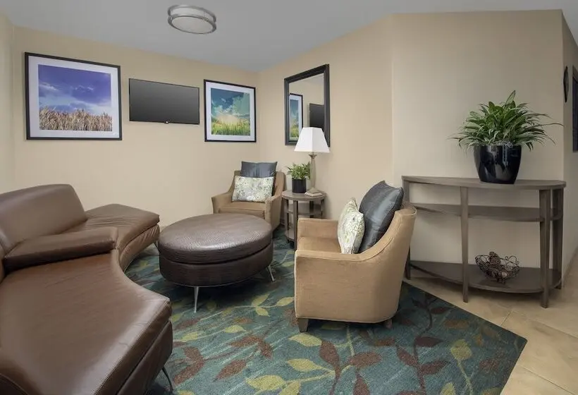 ホテル Candlewood Suites Charleston Northwoods, An Ihg