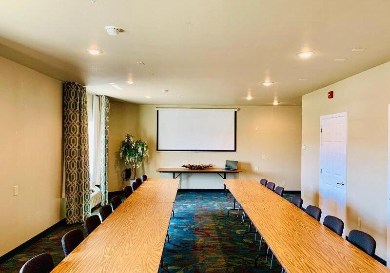 فندق Candlewood Suites Hot Springs, An Ihg