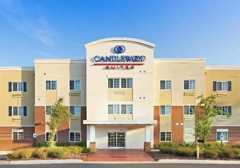 Отель Candlewood Suites Hot Springs, An Ihg