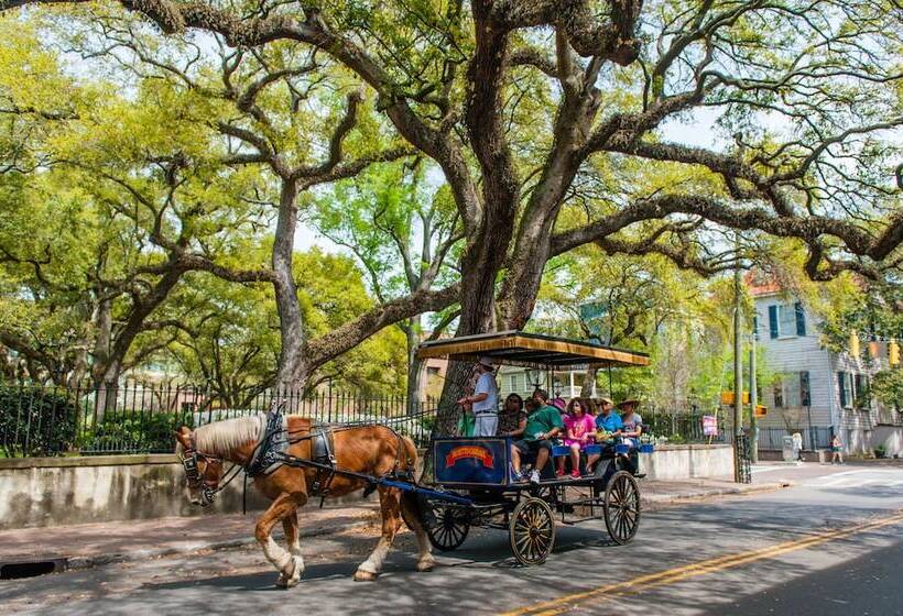 호텔 Candlewood Suites Charleston Northwoods, An Ihg