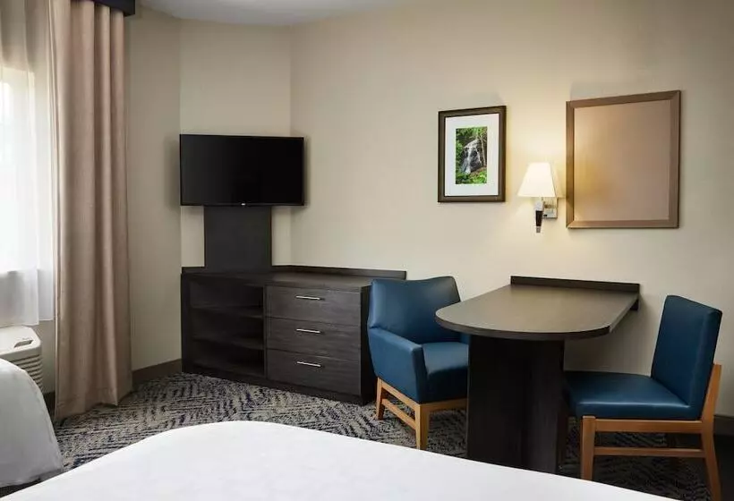 호텔 Candlewood Suites Charleston Northwoods, An Ihg