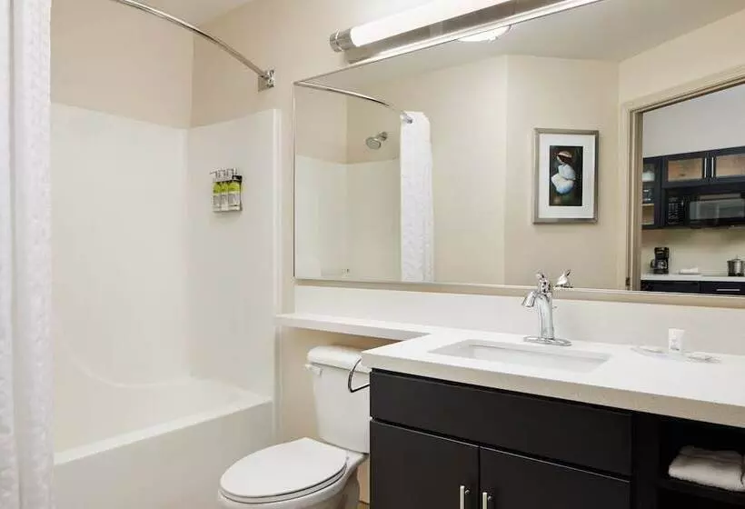 호텔 Candlewood Suites Charleston Northwoods, An Ihg