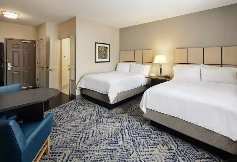 호텔 Candlewood Suites Charleston Northwoods, An Ihg