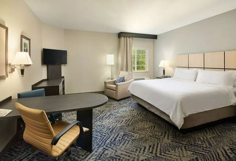 호텔 Candlewood Suites Charleston Northwoods, An Ihg