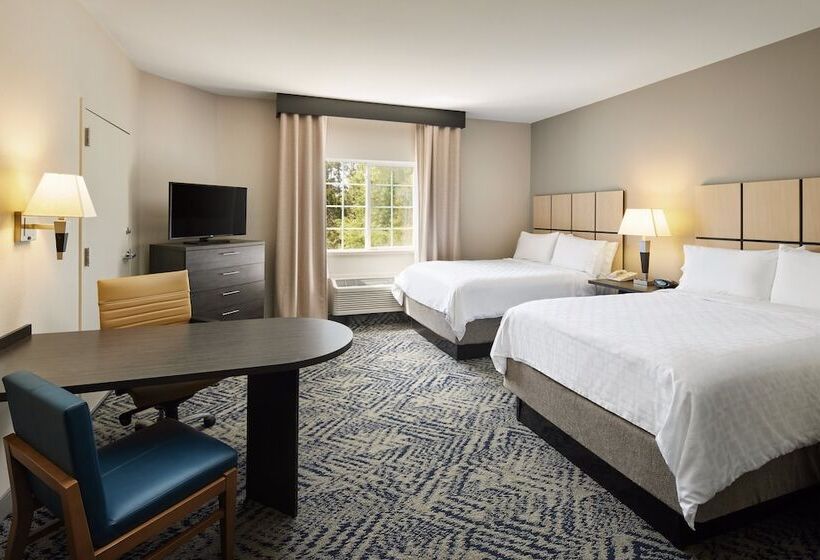 호텔 Candlewood Suites Charleston Northwoods, An Ihg