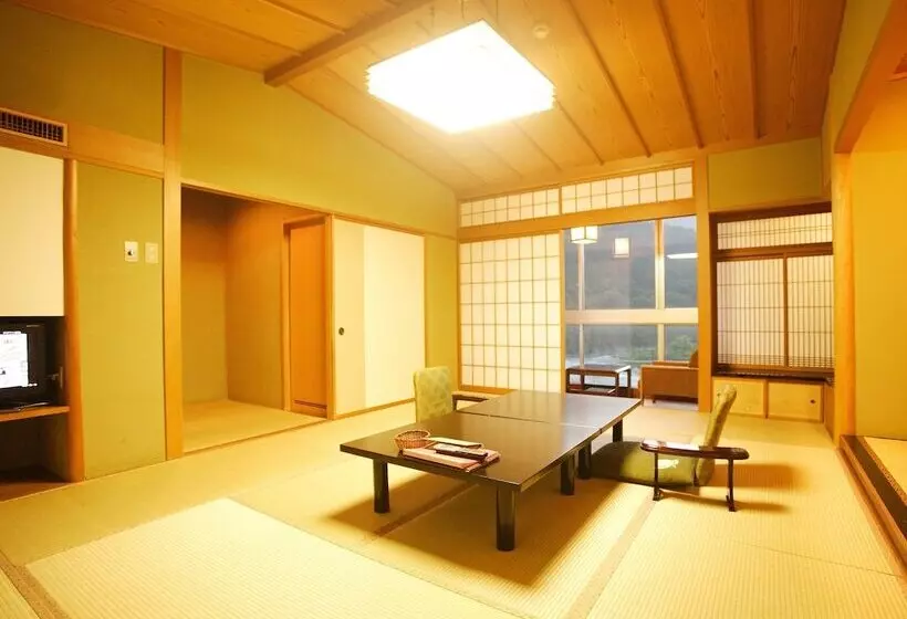 Hotel Kurobe Unazukionsen Togen