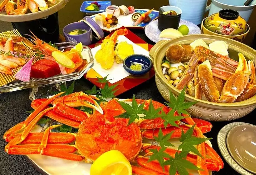 Отель Misasaonsen Kouraku