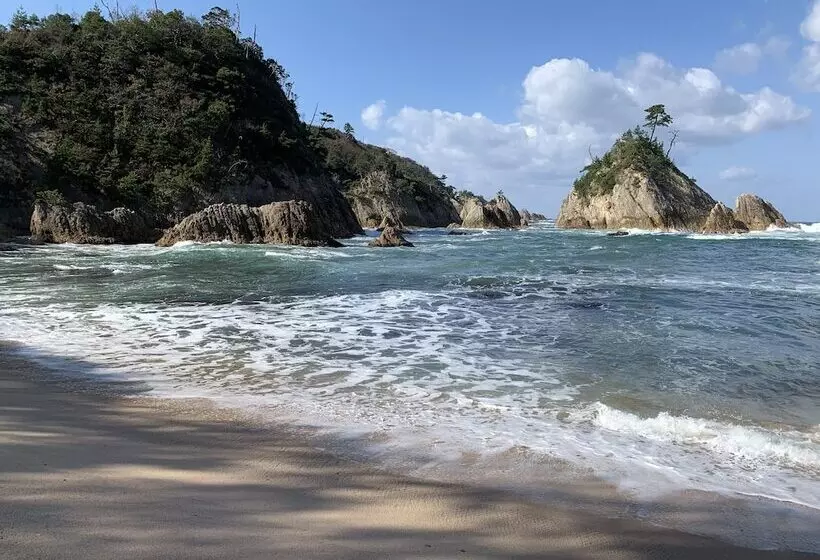 Отель Misasaonsen Kouraku