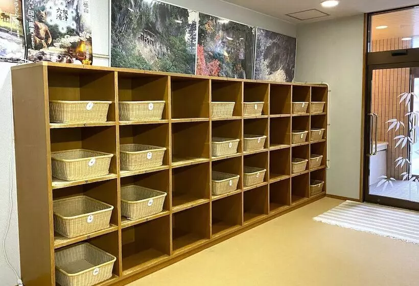 Отель Misasaonsen Kouraku