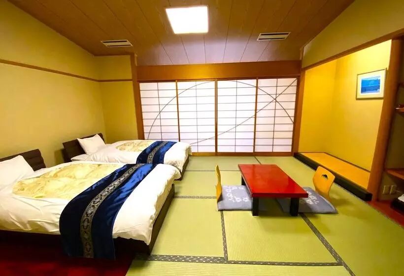 Отель Misasaonsen Kouraku