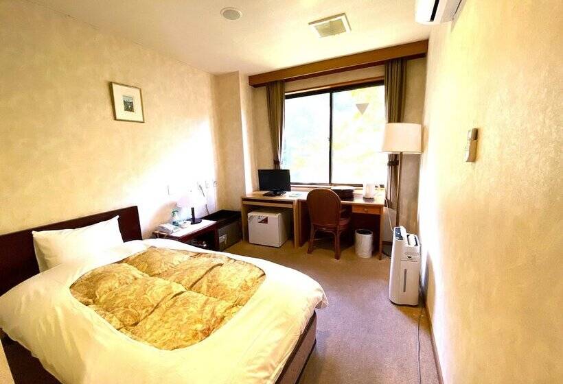 בית מלון כפרי Misasaonsen Kouraku