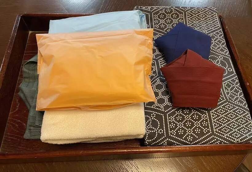 Отель Misasaonsen Kouraku