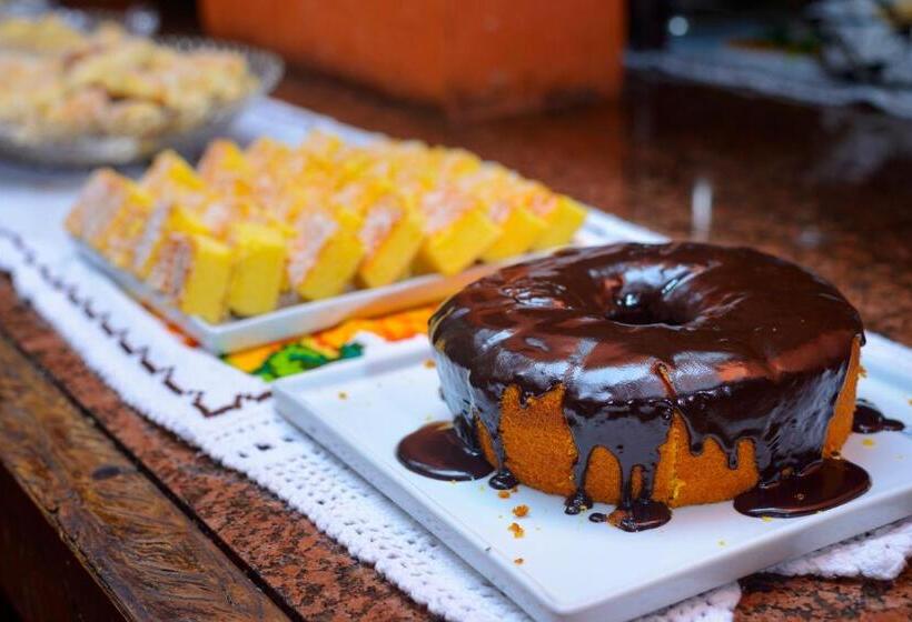 هتل Pousada Dos Pireneus