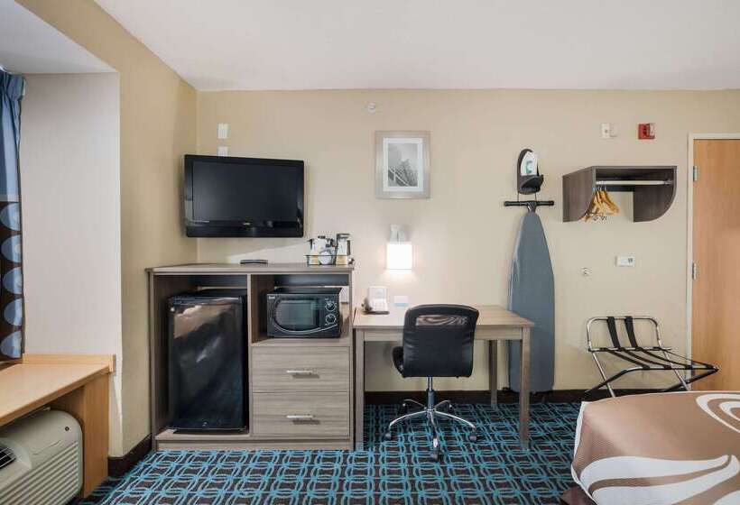 Sonesta Essential Hotels Blue Springs