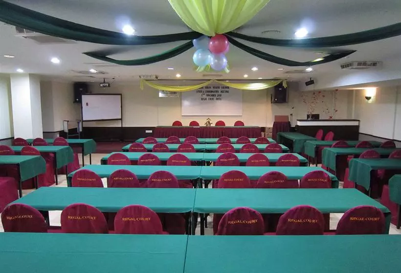 호텔 Regal Court  Kuching