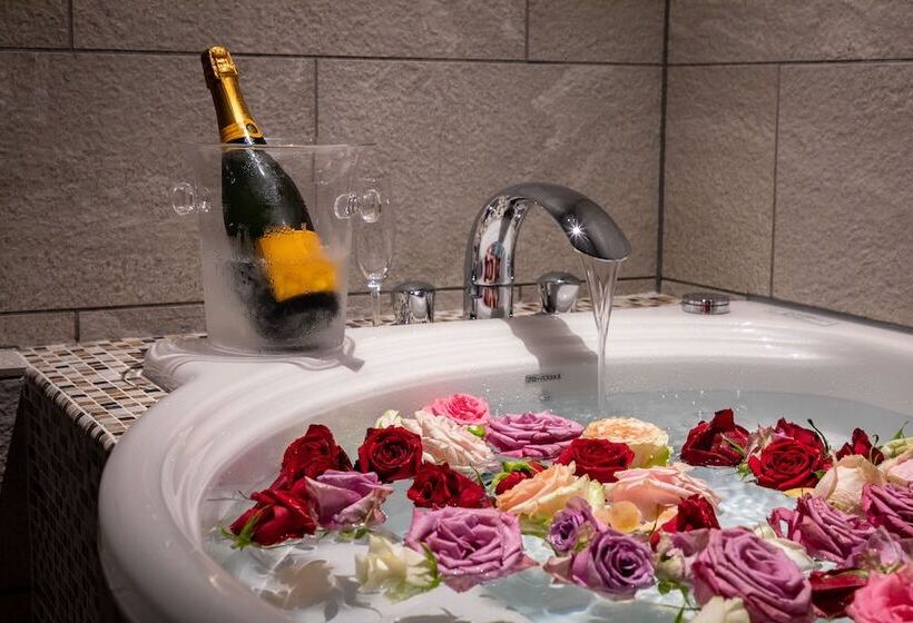 בית מלון כפרי Wakamizu