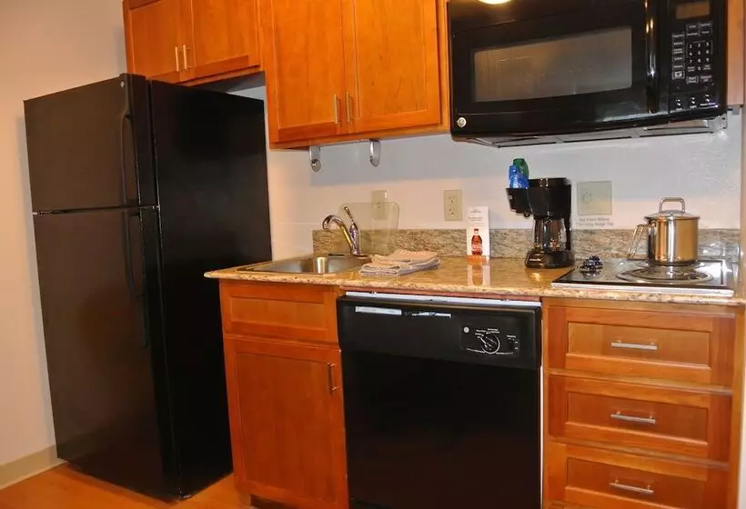 هتل Towneplace Suites By Marriott Birmingham South