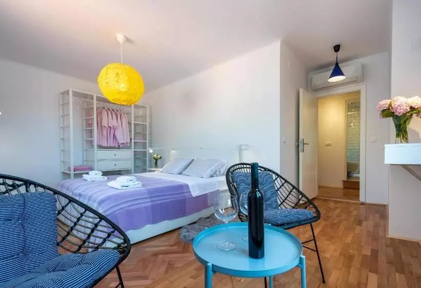 Apartments Simović Old Town