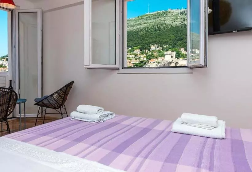 Apartments Simović Old Town