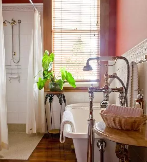 住宿加早餐 Mchardy Lodge