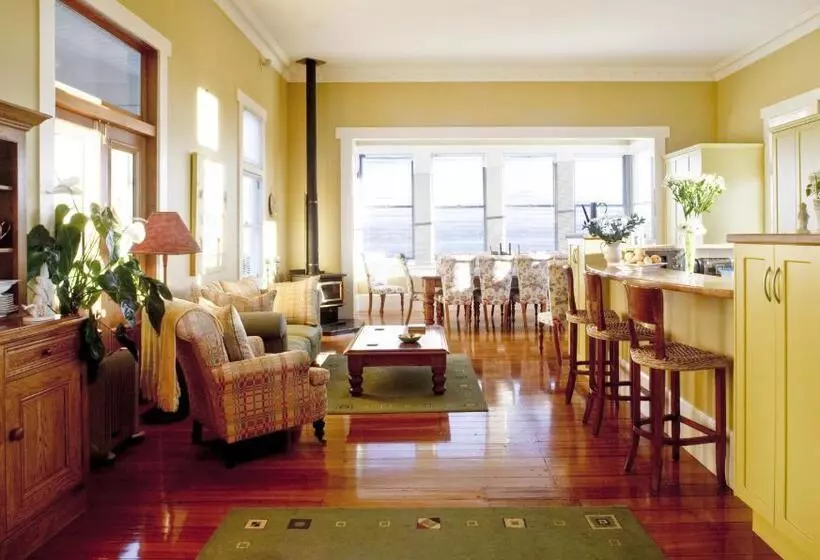 住宿加早餐 Mchardy Lodge