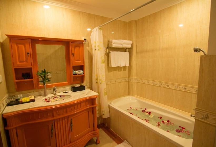 Golden Sea Hotel & Casino