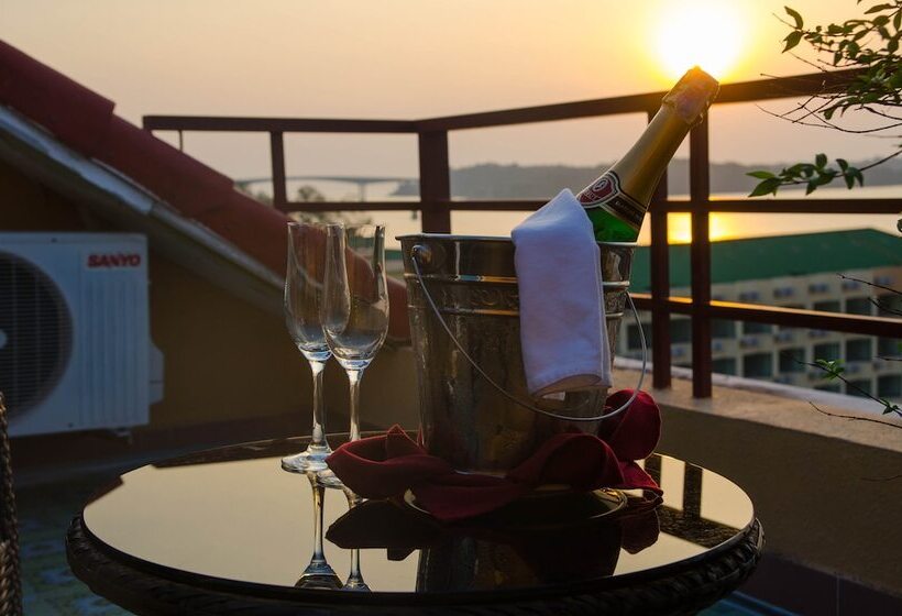 Golden Sea Hotel & Casino