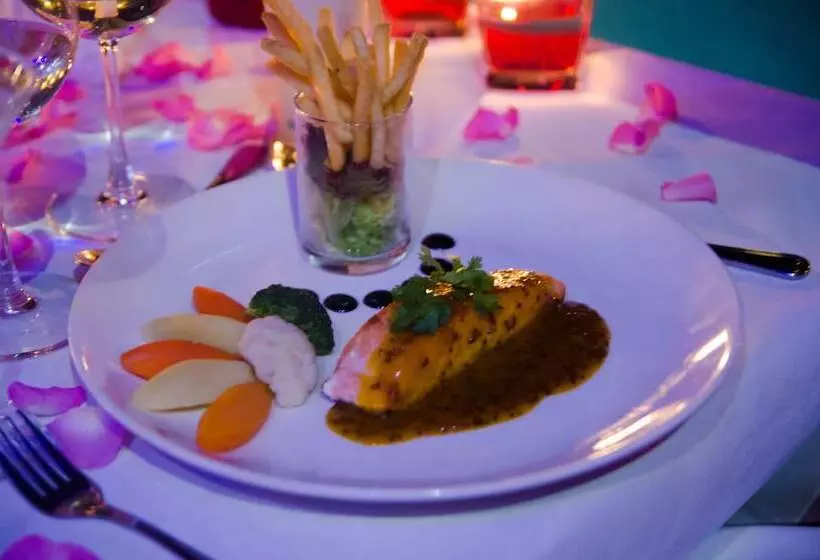 Golden Sea Hotel & Casino