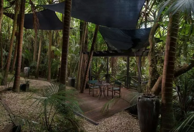 Отель Greenmantle Estate